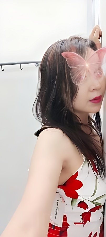 Meet Amazing Asia Girl +18  YoKa: Top Escort Girl - model preview photo 2 