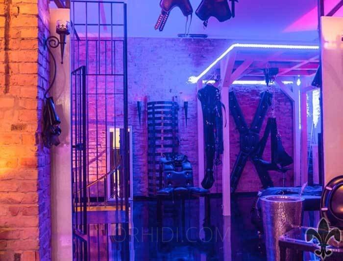 Top-Nachtclubs in Barcelona - place Fetisch Institut