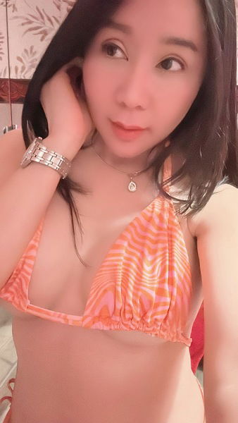 Asiatisch Escort  (Huren, Nutten) in Fürth, Bayern. - model photo Micky  Top Massage