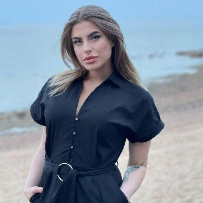 Top Blond Escort in Canonica - model photo Barbara