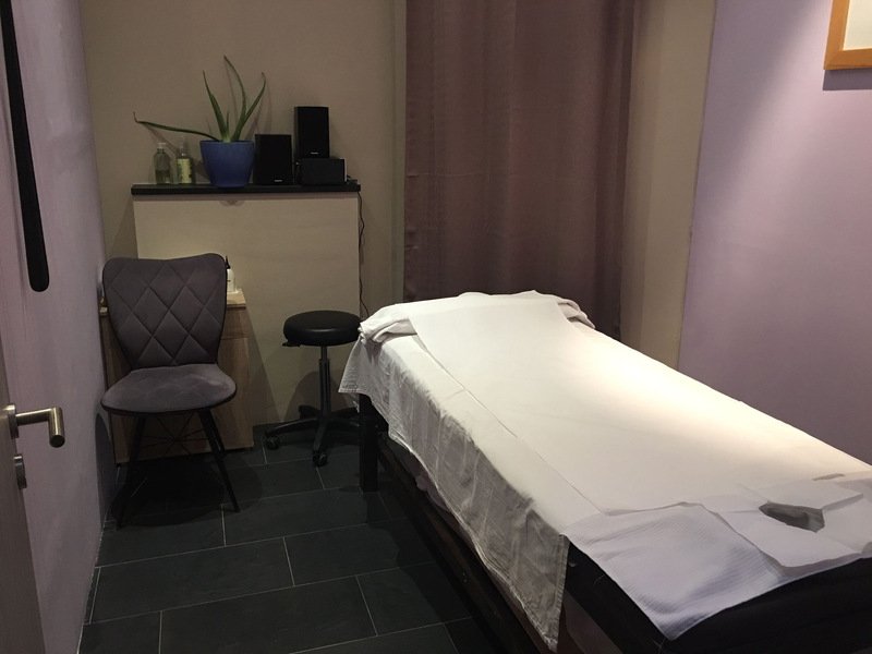 Best Brothels in Messel - place Osca Chinesische Spa Massage
