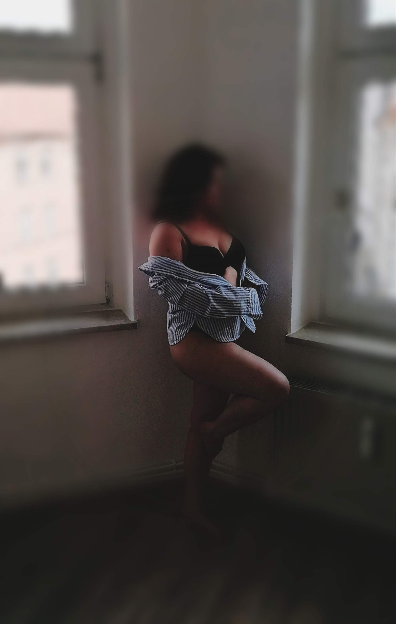Erotic massage escort in Duisburg - model photo Lustvollmv