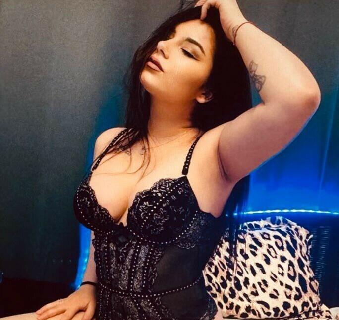 Studenten Escort  (Huren, Nutten) in Salzburg, Salzburg. - model photo Isabeela Sexy