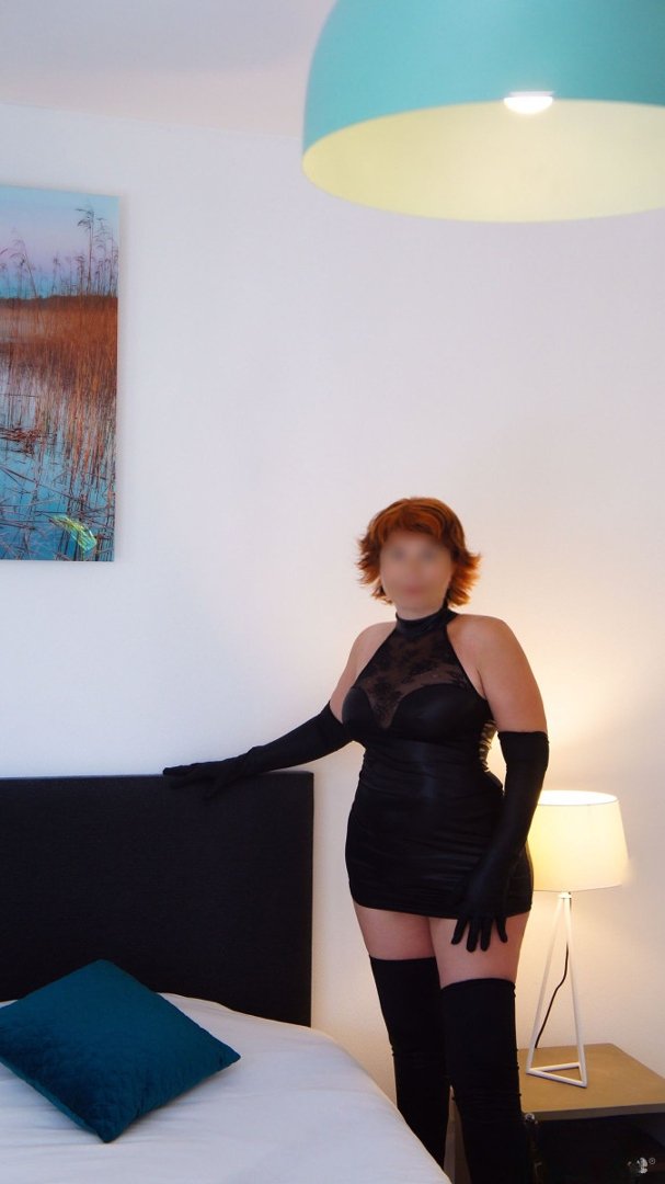 Anal sex escort in Jena - model photo Bin Neue In Bern