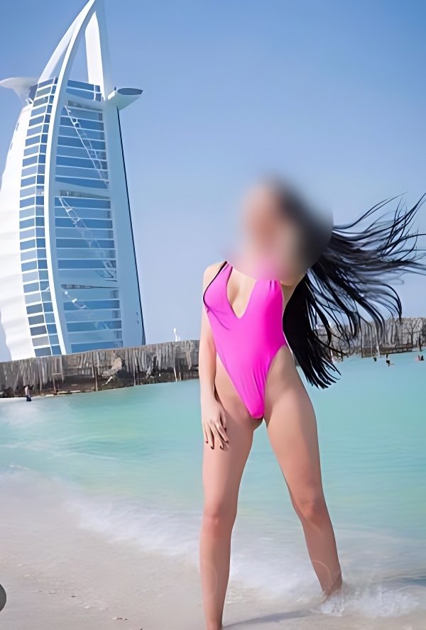 Meet Amazing Suzzy: Top Escort Girl - model preview photo 2 