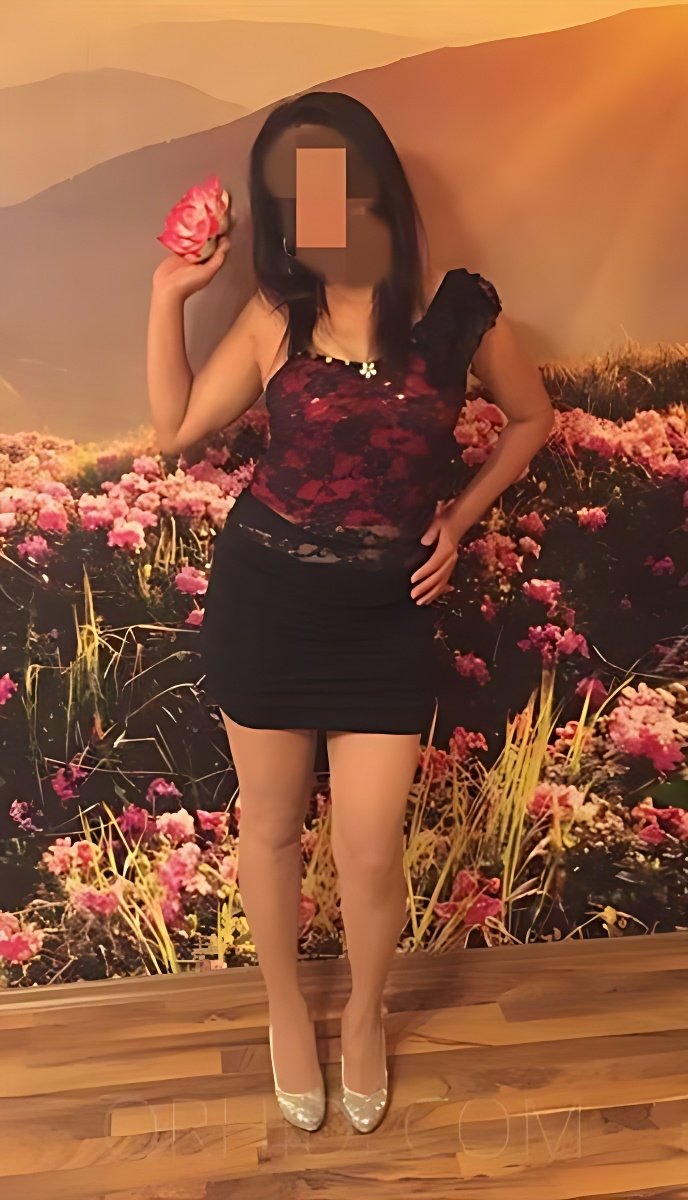 Ti presento la fantastica LILA BEI THAI MASSAGEN BREMEN: la migliore escort - model preview photo 1 