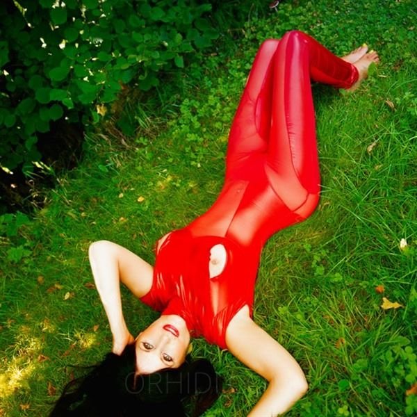 Meet Amazing WELLNESS EROTIK MASSAGEN-VENUS 2000: Top Escort Girl - model preview photo 1 