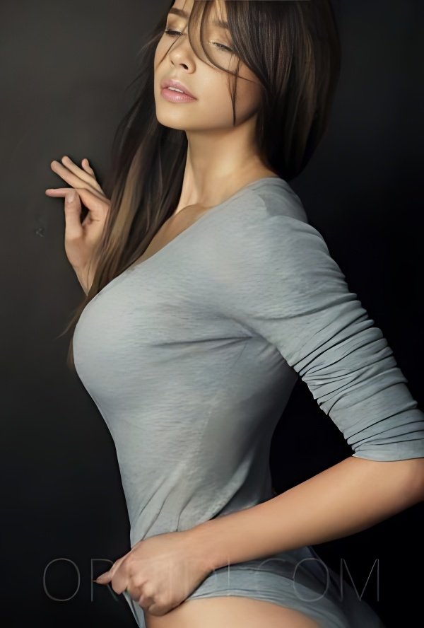 Treffen Sie Amazing Lara: Top Eskorte Frau - model photo Alina Vip