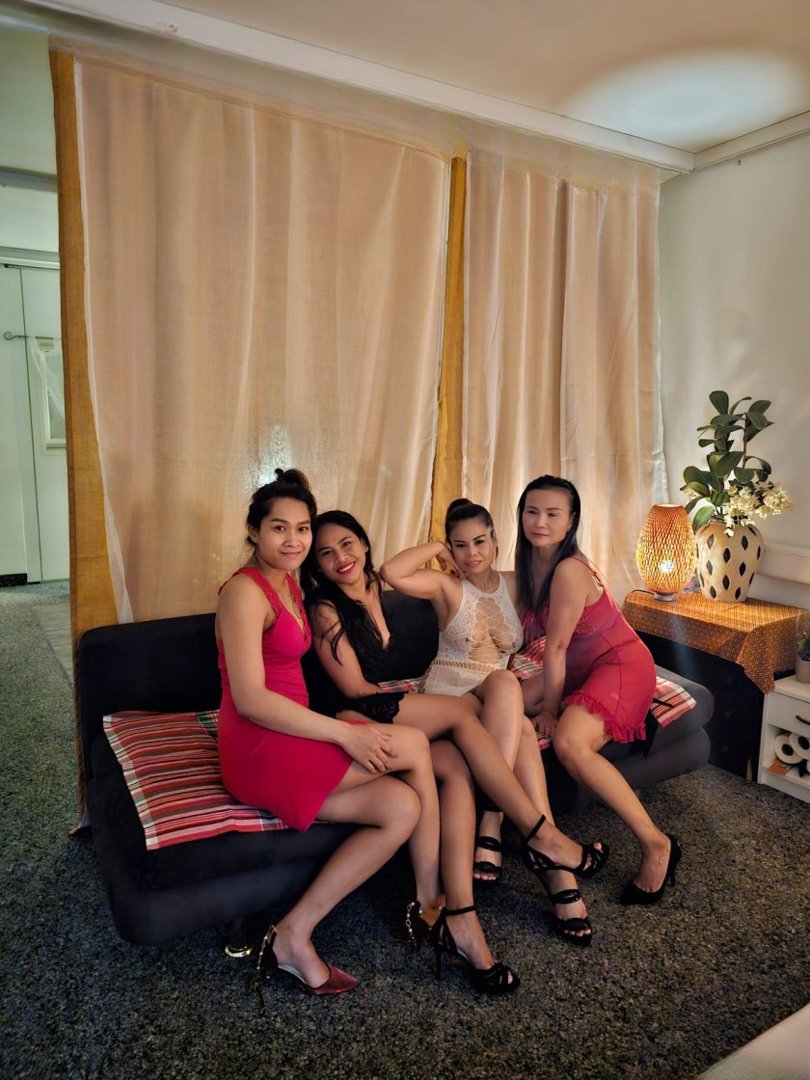 Treffen Sie Amazing Woeschnau Junge Huebsche Thai Frauen Bieten Sehr Guten Massagen Und Mehr: Top Eskorte Frau - model preview photo 2 
