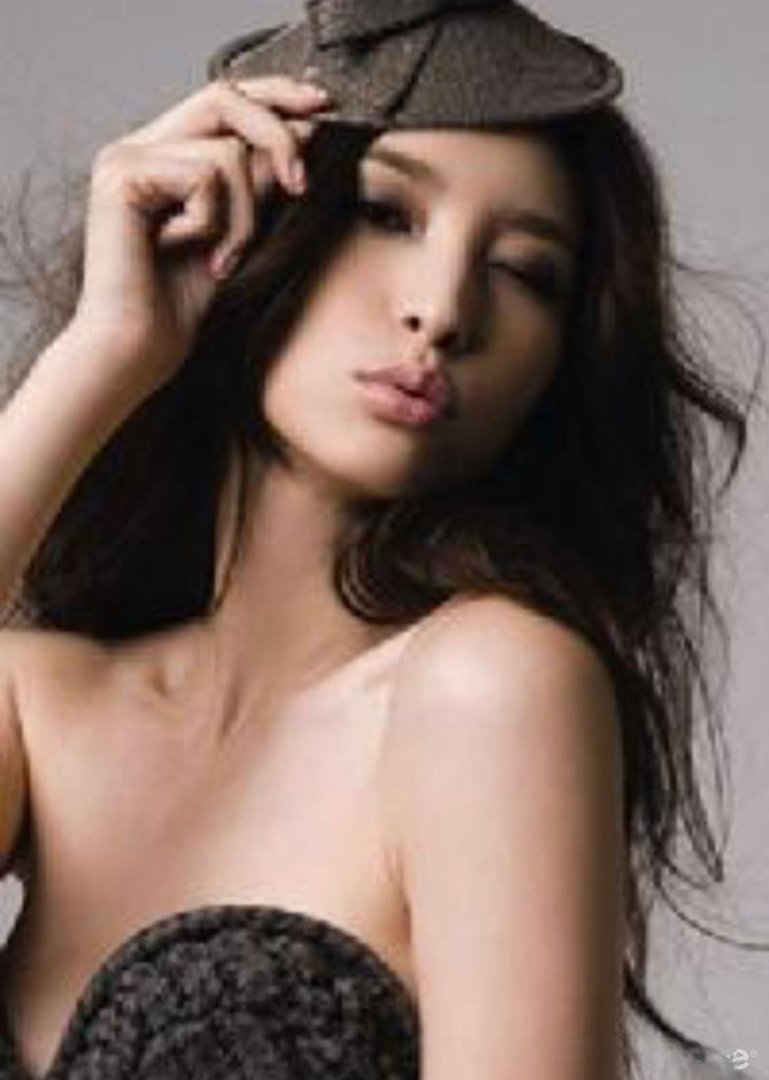 Treffen Sie Amazing Neue Asiatische Schoenheit: Top Eskorte Frau - model preview photo 1 