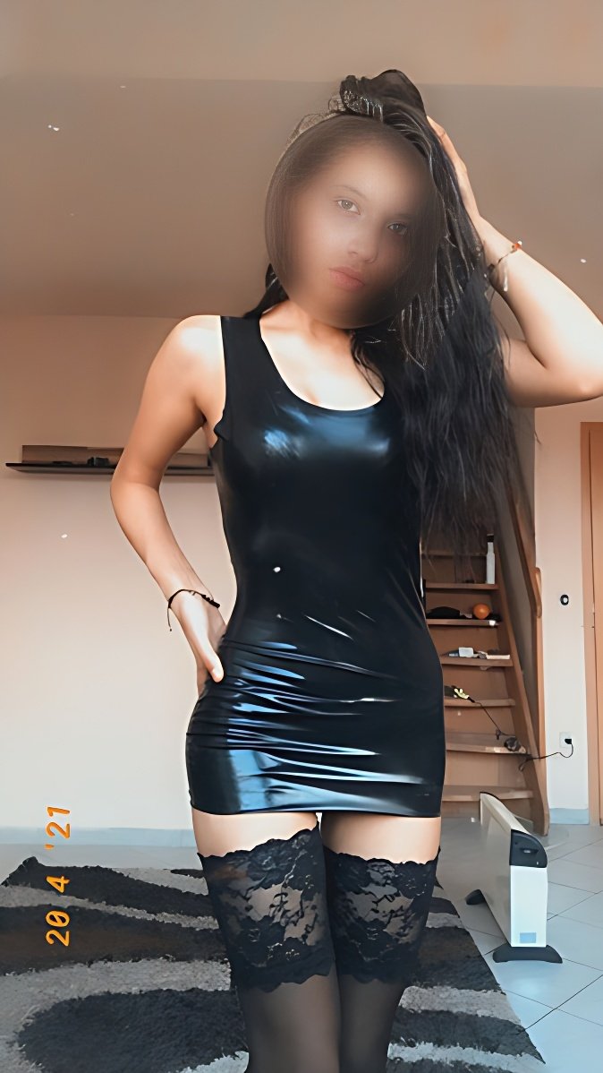 I migliori modelli BDSM ti stanno aspettando - model photo Monika185