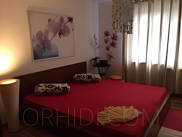 Finden Sie die besten Escort-Agenturen in Marbella - place Schöne 2 Zimmerwohnung in bekannter Adresse zu vermieten!