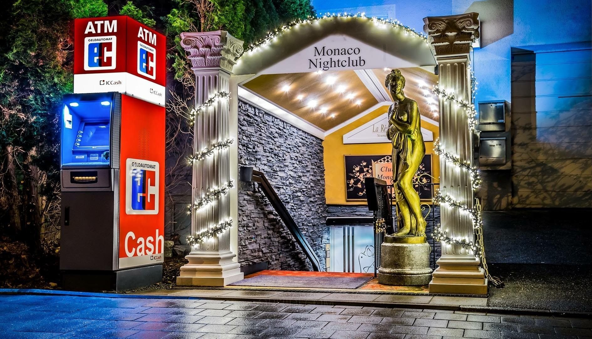 Die besten Puff & Laufhauser Modelle warten auf Sie - place Monaco Nightclub