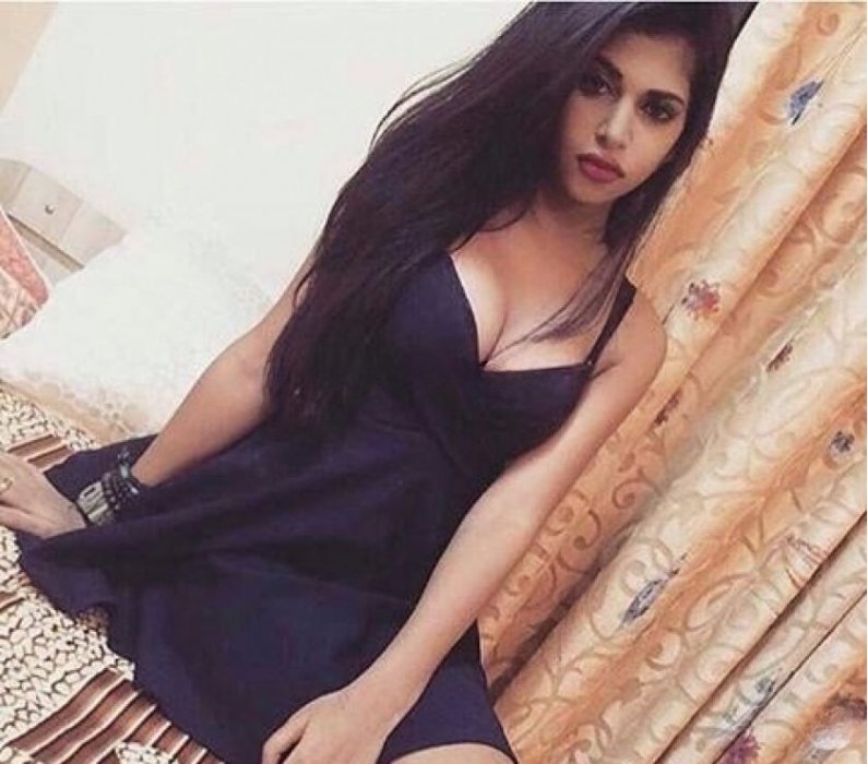Meet Amazing Shivani Reddy: Top Escort Girl - model preview photo 1 