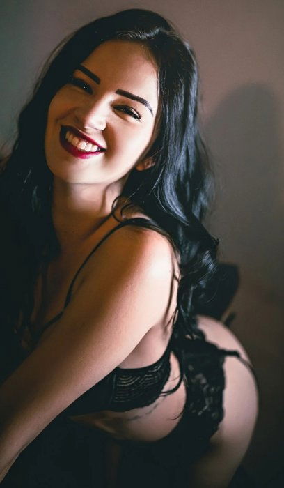 ESKORTE IN Venlo - model photo Platina Vega