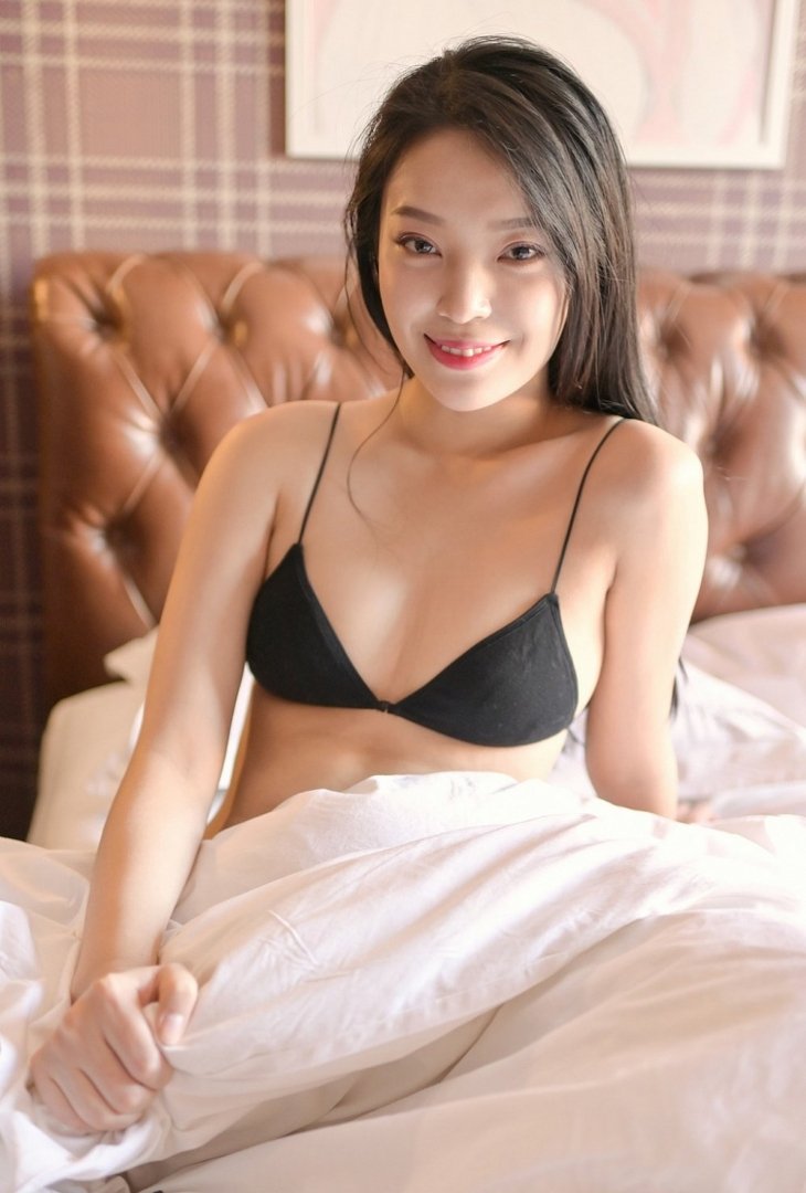 Meet Amazing Honey: Top Escort Girl - model photo Aya