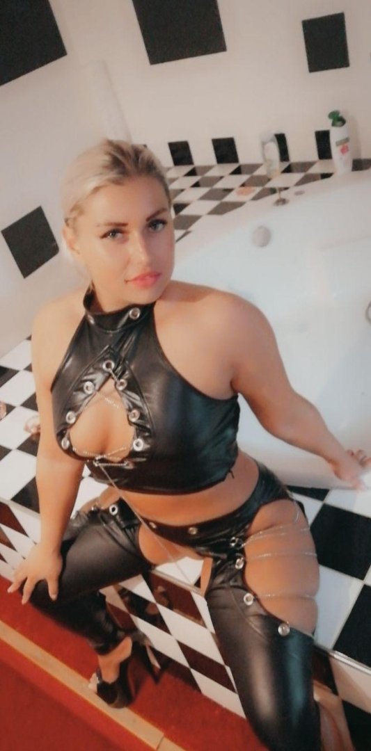 Busty escort in Basel - model photo Party Squirting The Last