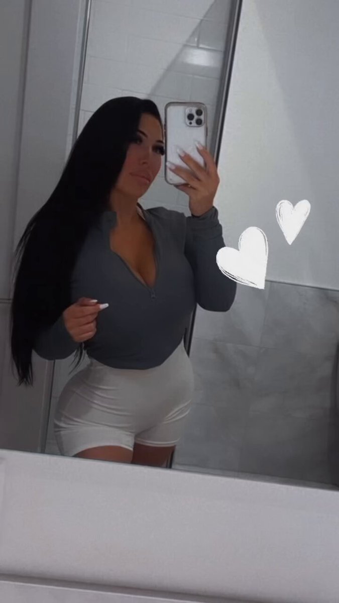 Jade ?? - model main photo 1