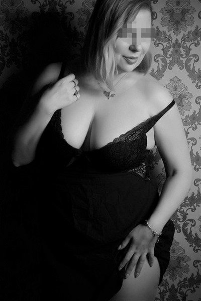 Treffen Sie Amazing Anita Bienne Xxxl Nature Brust Original T: Top Eskorte Frau - model photo Tamara21
