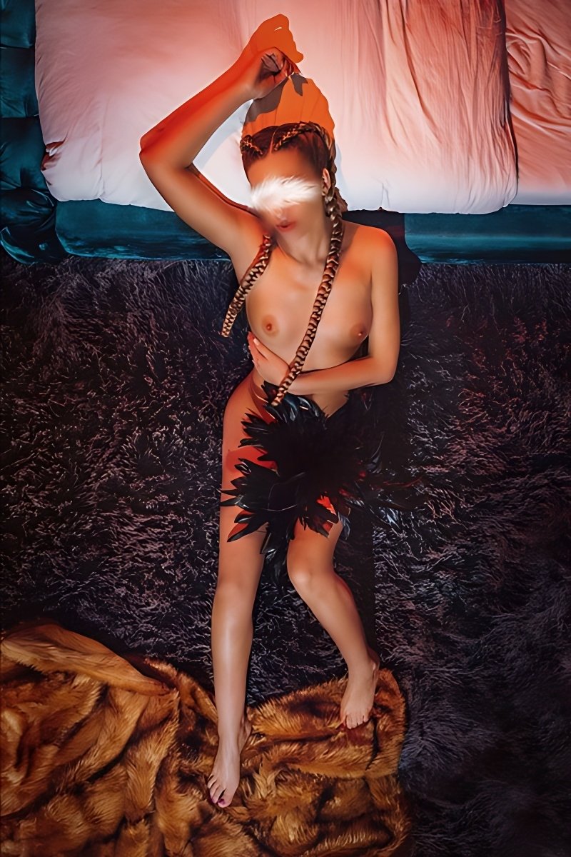 Mejor ALEX BEI PUNKT MASSAGE en Karlsruhe - model photo Wieder Da Skinny Diana Erotische Massage