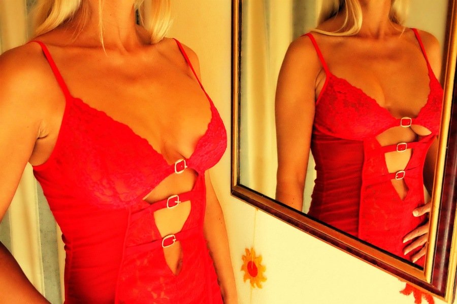 Treffen Sie Amazing Blondine Lisa Neue Telefonnummer: Top Eskorte Frau - model preview photo 0 