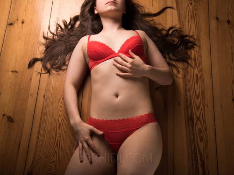 Treffen Sie Amazing Isabelle: Top Eskorte Frau - model preview photo 1 