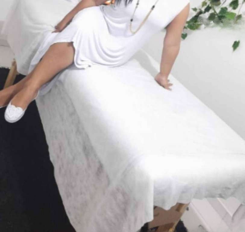 Treffen Sie Amazing Massages Classique Douce: Top Eskorte Frau - model preview photo 2 