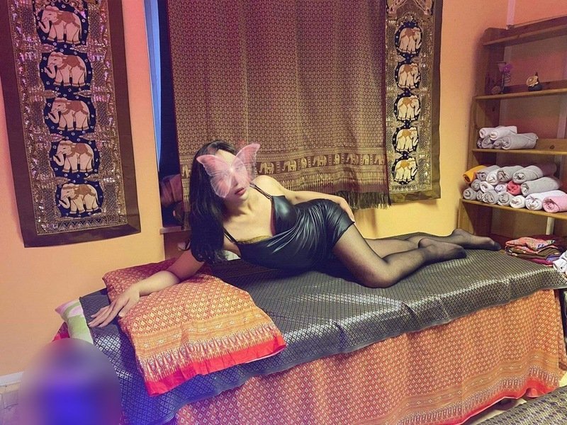 Treffen Sie Amazing Ts Lisa Erotik Massage: Top Eskorte Frau - model preview photo 0 