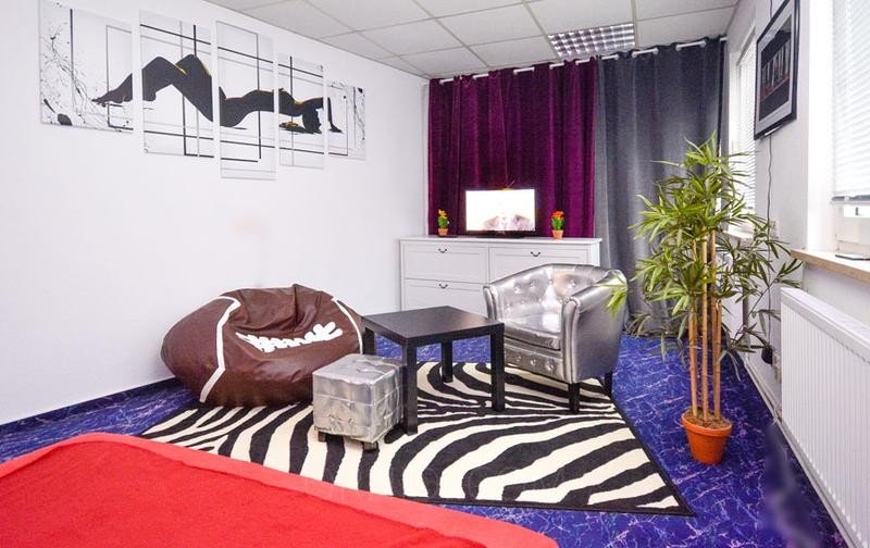 Best Flat for rent Models Are Waiting for You - place Zimmer frei !