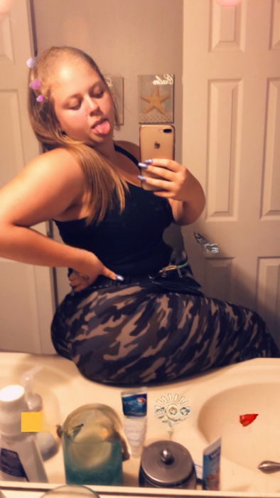 Studenten Escort  (Huren, Nutten) in Linz, Ober?sterreich. - model photo Linseysuga