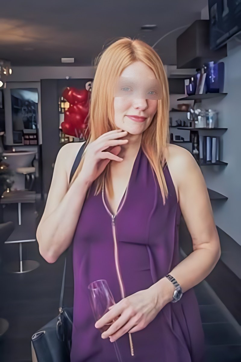 Top European escort in Grenoble - model photo Exklusiv Und Privat Nur Fur Kurze Zeit
