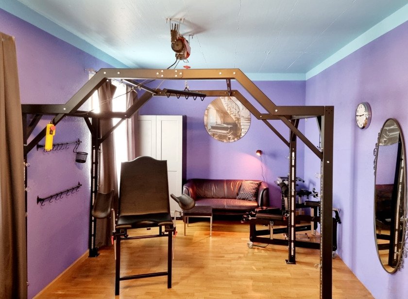 Treffen Sie Amazing Bekanntes Apartment In Altendorf Mit Viel Stammkundschaft Und Sm Zimmer: Top Eskorte Frau - model preview photo 2 