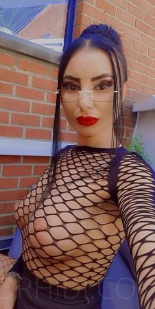 Raysa Professioneller Service Vom Raysa - Escort Munich