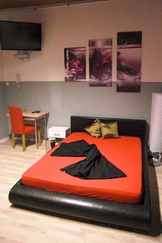 Top-Nachtclubs in Andernach - place Ab So. 22. Juli schöne Einzelappartements zu vermieten