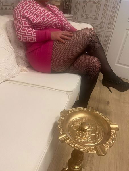 Verifizierte Escort-Nutten in Mengen (Baden-Württemberg). - model photo Devote Kiki