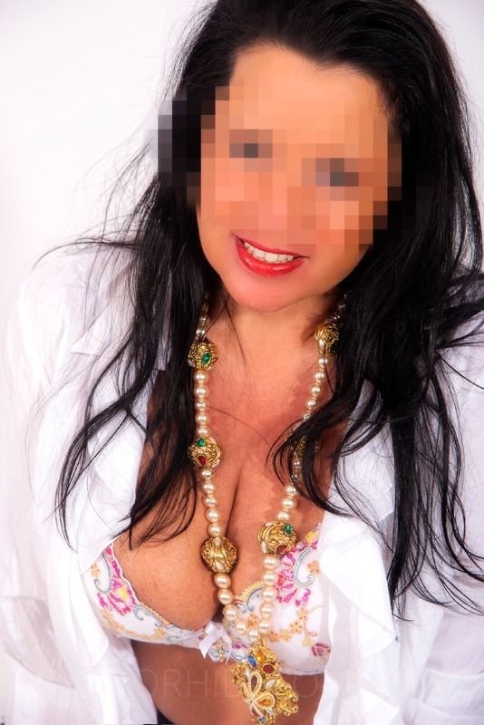 Sexo anal acompañante en Múnich - model photo Inka