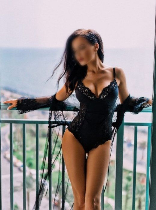 Verifizierte Escort-Huren in Mitte. - model photo Katie