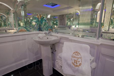 Weiblich Escort  (Huren, Nutten) in Krefeld, Nordrhein-Westfalen. - model photo Villa Venezia Trier