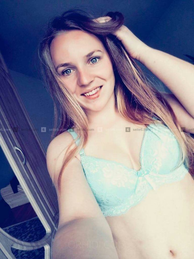 Conoce a la increíble Heisse Verführung Ella Brandneu: la mejor escort - model preview photo 2 
