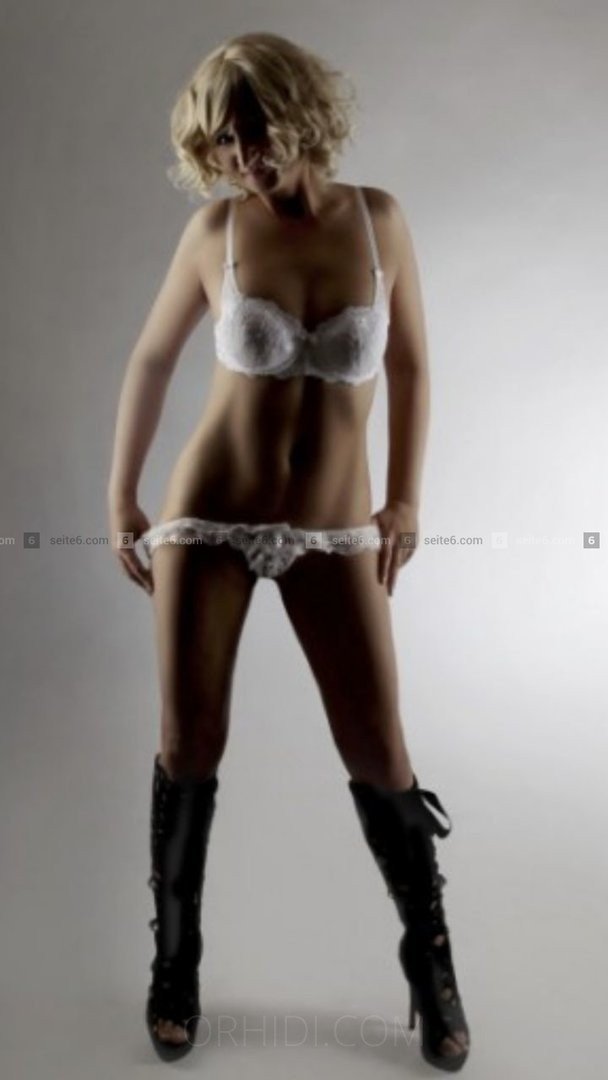 Meet Amazing Anita: Top Escort Girl - model preview photo 1 