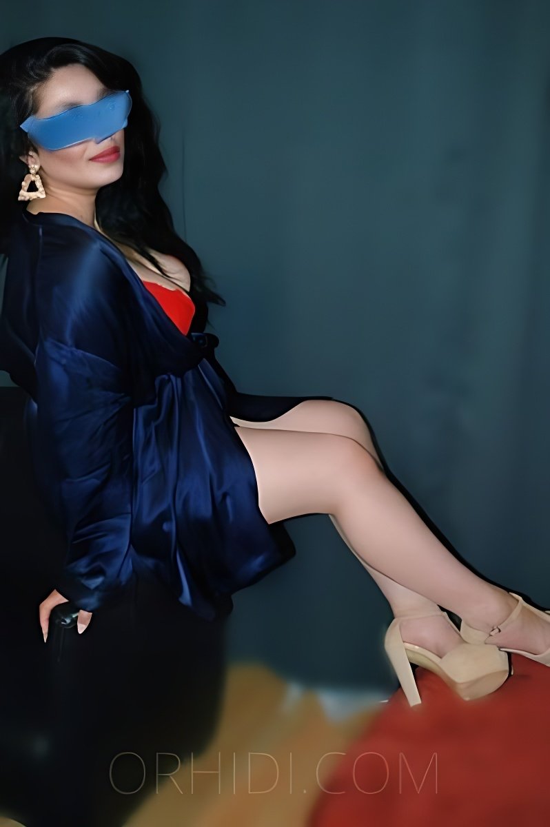 Conoce a la increíble Shabnam: la mejor escort - model preview photo 2 