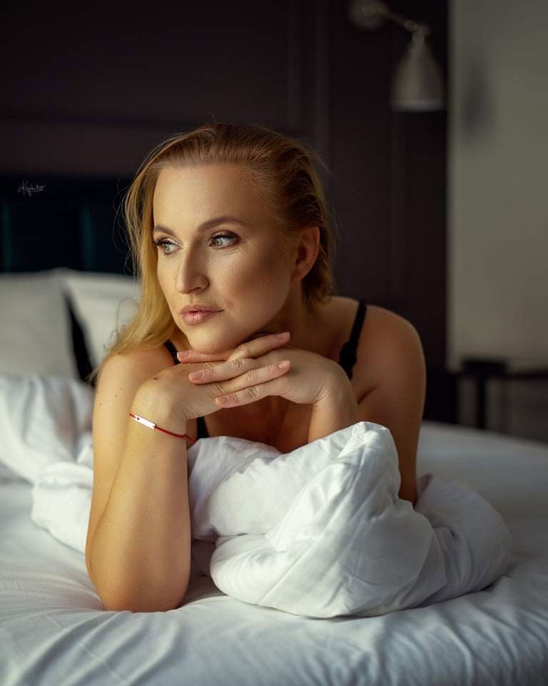 Verifizierte Escort-Nutten in Lübeck (Schleswig-Holstein). - model photo Annika Im Relax Haus