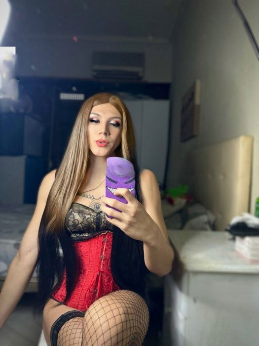 Verifizierte Escort-Nutten in Mindelheim (Bayern). - model photo Thaliana Vargas
