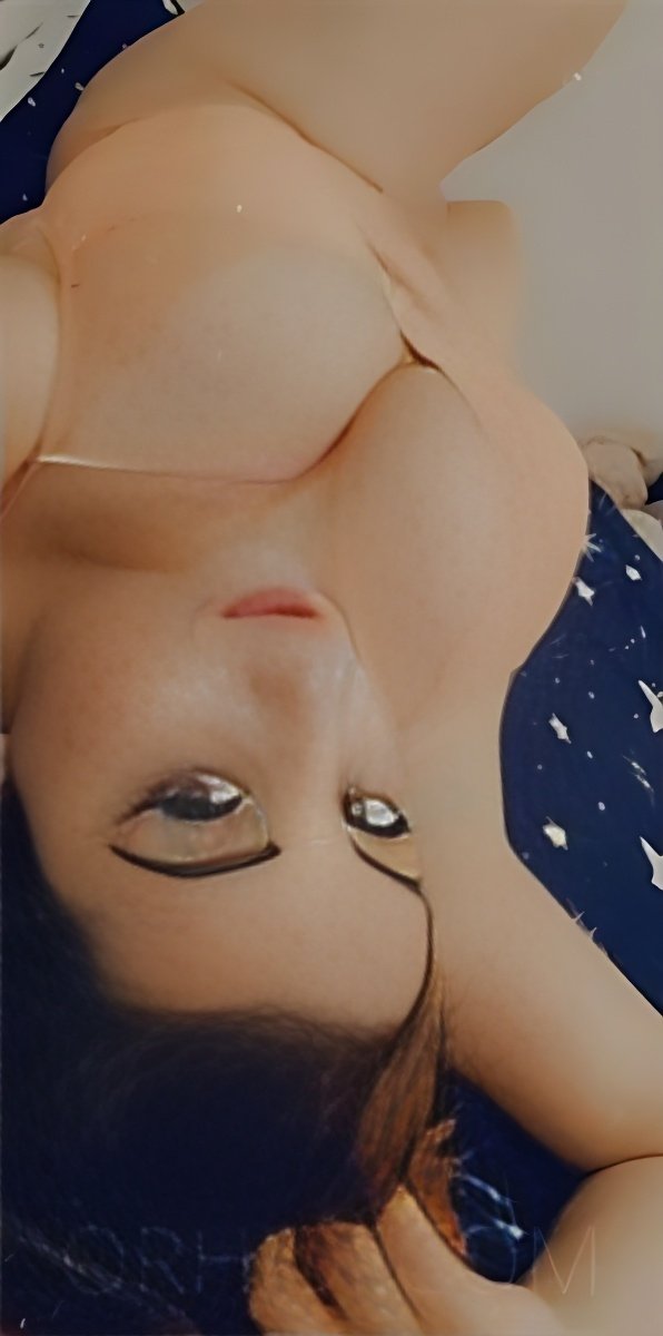 Erotische Massage Escort in Herisau - model photo Amira