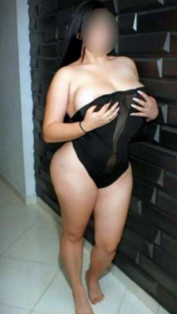 Fascinating Big tits escort in Dsegh - model photo Karen01
