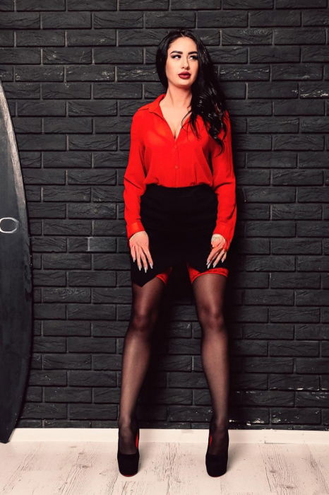 Faszinierende Deepthroat Escort in Paris - model photo Alexa Sweety