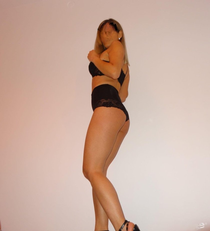 Treffen Sie Amazing Partyyyy Girl: Top Eskorte Frau - model photo New Milf Service Alles Inkl