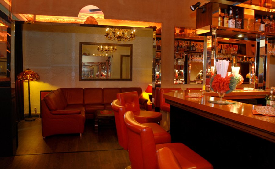 Лучшие Club - Hotel - Bar Nightclub в Базель - place photo 1