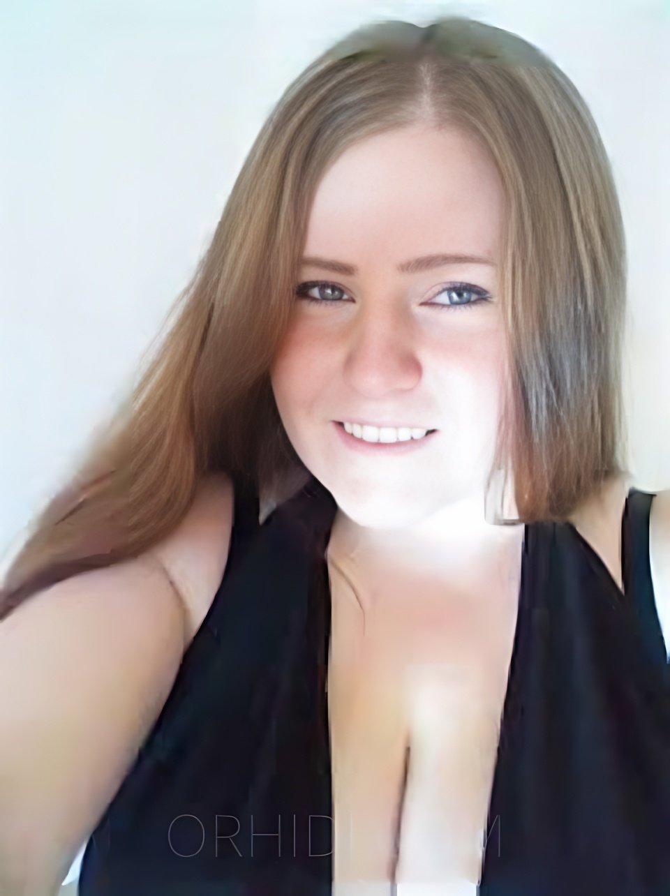 Treffen Sie Amazing Sanfte Melly (30) - Erholsame Lust: Top Eskorte Frau - model preview photo 1 