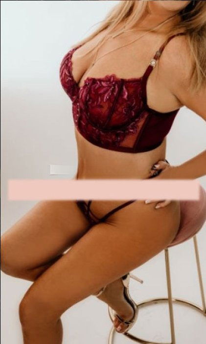 Verifizierte Escort-Huren in Mitte. - model photo Eden
